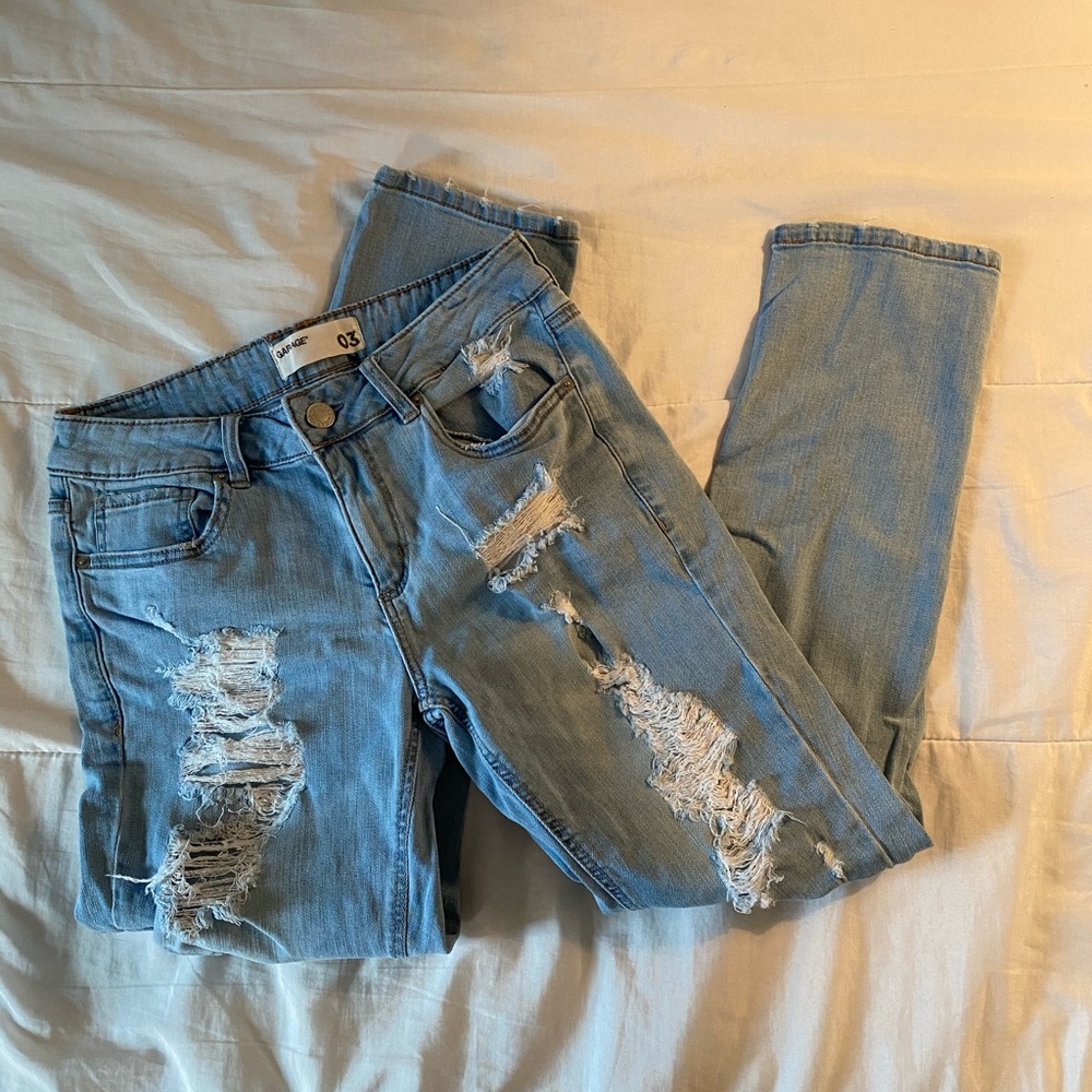 Garage Boyfriend Style Jeans Light Wash + Ripped